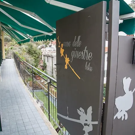 Casa Delle Ginestre Bike Lägenhetshotell Sanremo