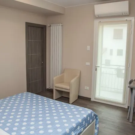 Casa Delle Ginestre Bike Apart-hotel 3*