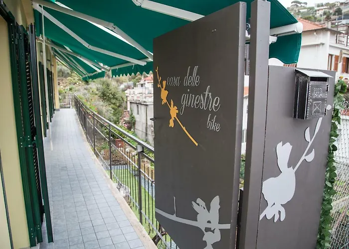 Casa Delle Ginestre Bike Апарт-отель Санремо