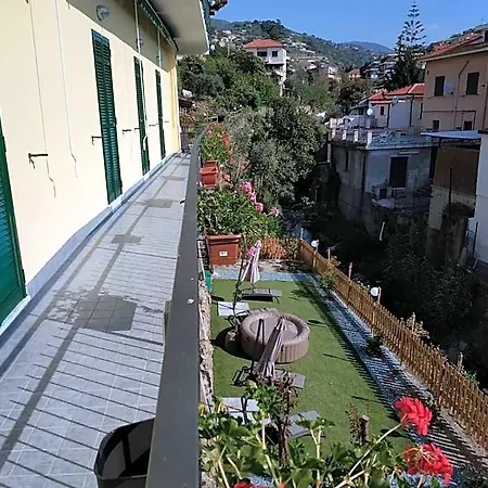 Casa Delle Ginestre Bike شقة فندقية 3*